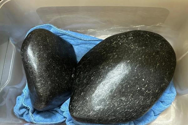 Cụ bà liên quan vụ lừa bán bảo vật giá hơn 300 tỷ đồng bị bắt